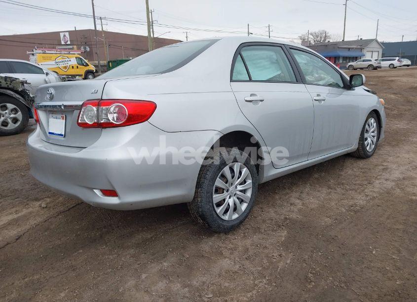 Photo 4 of 2012 Toyota Corolla LE (VIN 5YFBU4EE3CP037367)