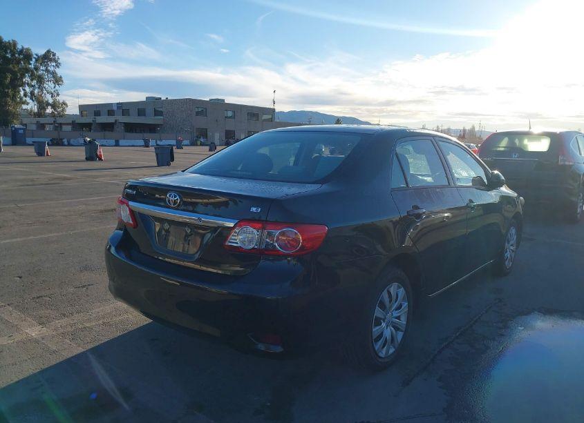 Photo 4 of 2012 Toyota Corolla LE (VIN 5YFBU4EE3CP051124)
