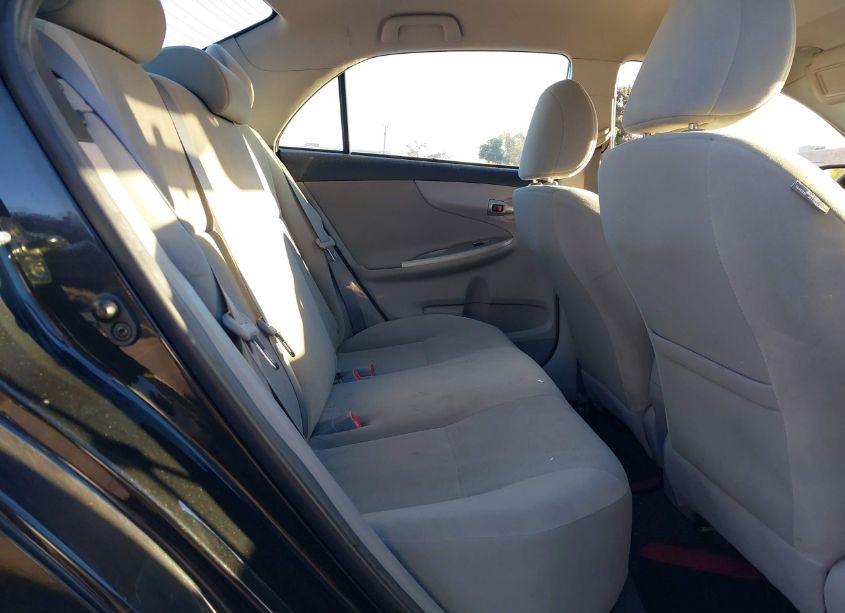 Photo 8 of 2012 Toyota Corolla LE (VIN 5YFBU4EE3CP051124)