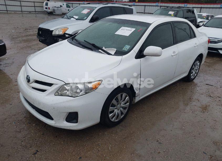 Photo 2 of 2012 Toyota Corolla LE (VIN 5YFBU4EE3CP051804)