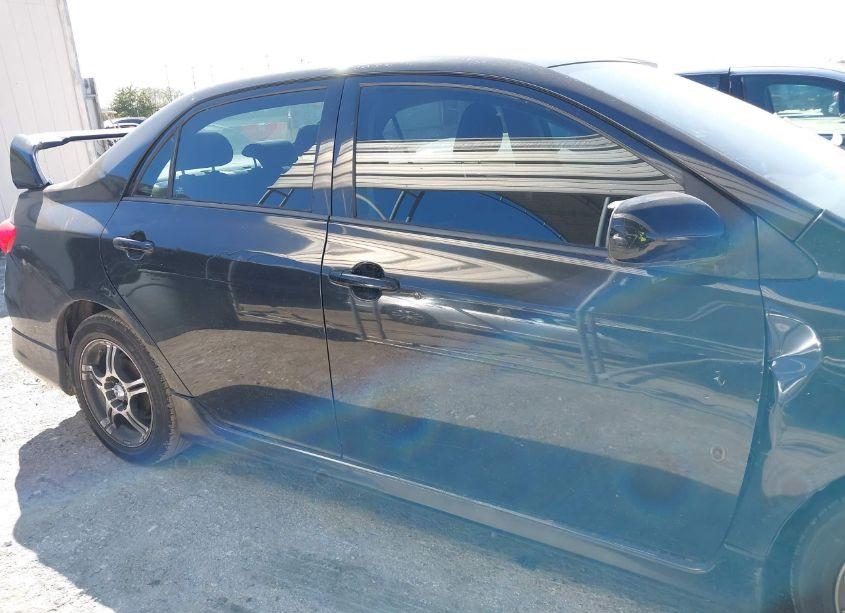 Photo 13 of 2013 Toyota Corolla S (VIN 5YFBU4EE3DP085808)