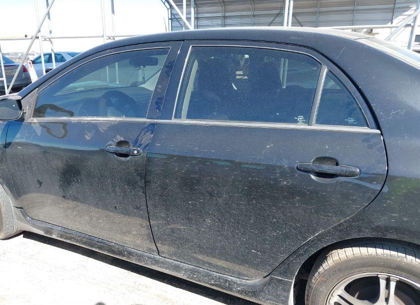 Photo 14 of 2013 Toyota Corolla S (VIN 5YFBU4EE3DP085808)