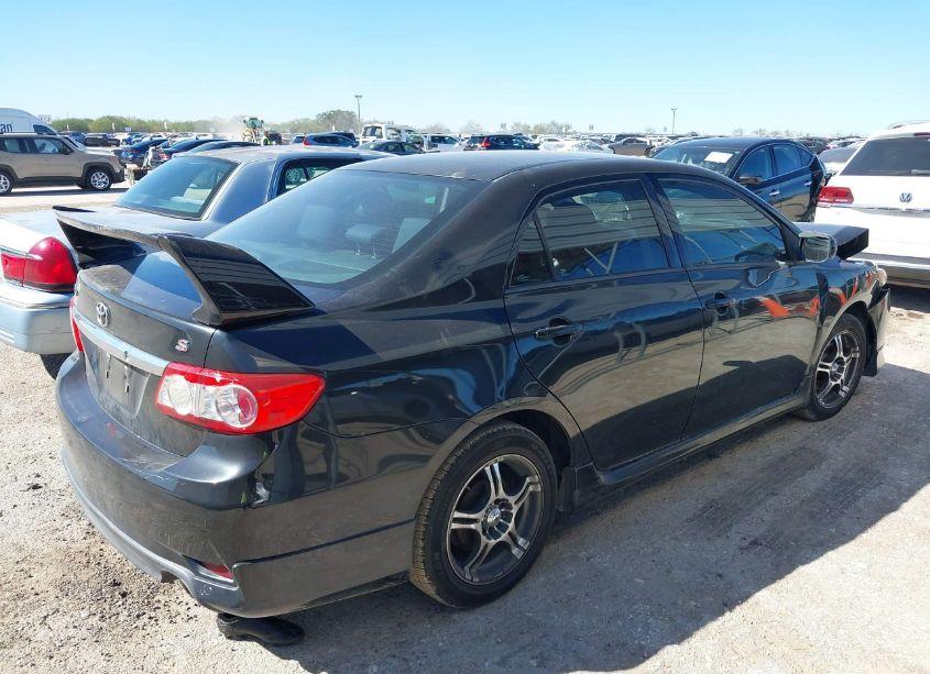 Photo 4 of 2013 Toyota Corolla S (VIN 5YFBU4EE3DP085808)