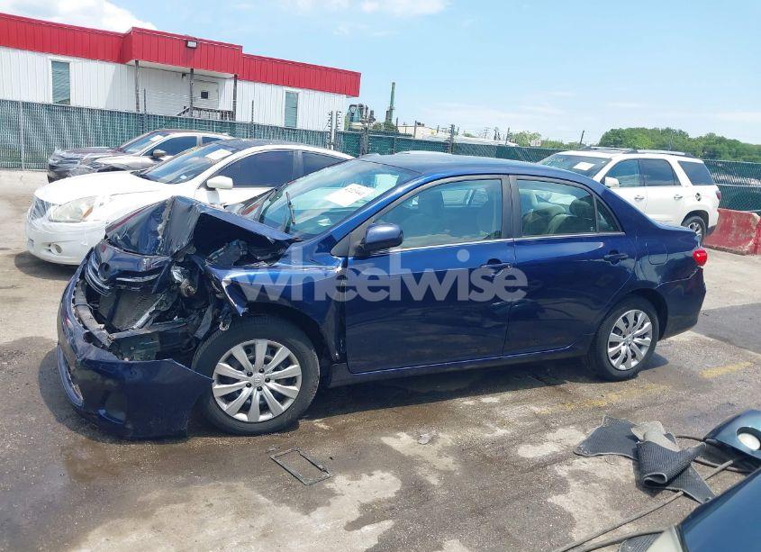Photo 14 of 2013 Toyota Corolla LE (VIN 5YFBU4EE3DP089518)