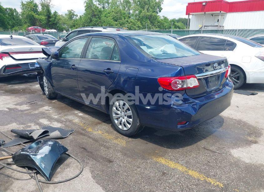 Photo 3 of 2013 Toyota Corolla LE (VIN 5YFBU4EE3DP089518)