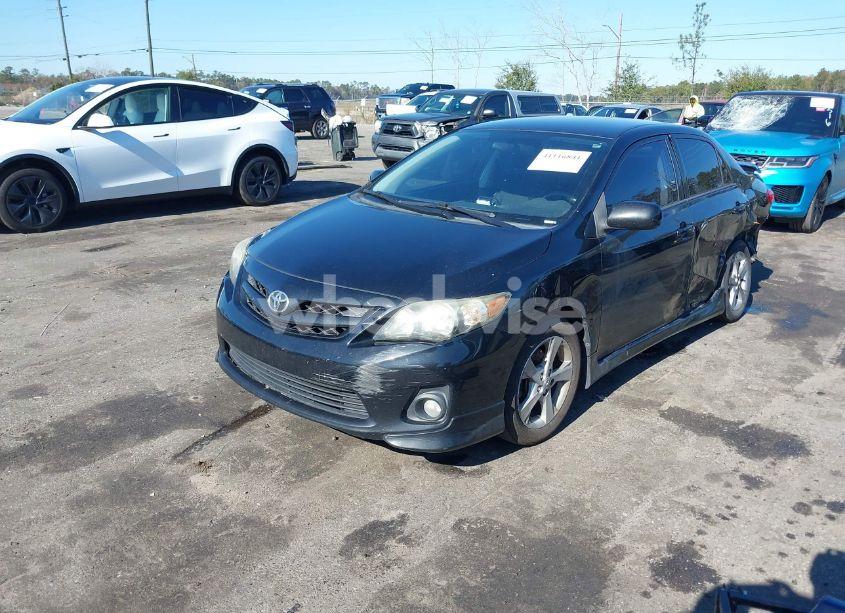 Photo 2 of 2013 Toyota Corolla S (VIN 5YFBU4EE3DP098218)