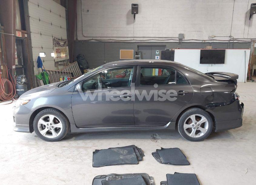 Photo 14 of 2013 Toyota Corolla S (VIN 5YFBU4EE3DP106348)