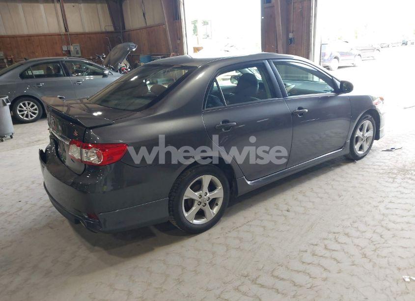 Photo 4 of 2013 Toyota Corolla S (VIN 5YFBU4EE3DP106348)