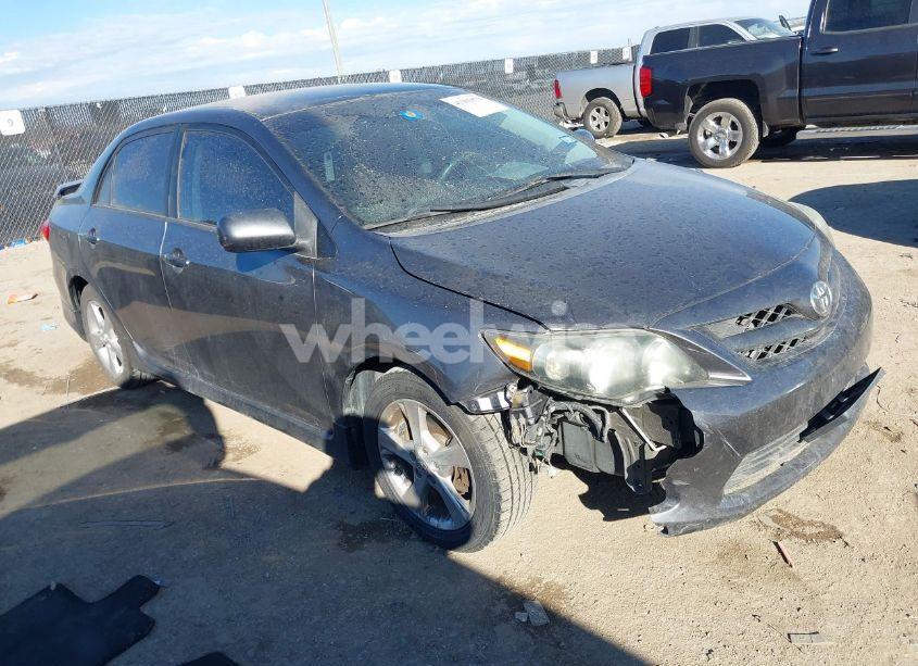 2013 Toyota Corolla S (VIN 5YFBU4EE3DP113509) main photo
