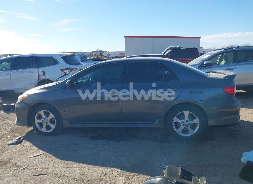 Photo 14 of 2013 Toyota Corolla S (VIN 5YFBU4EE3DP113509)