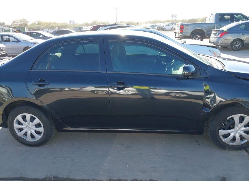 Photo 14 of 2013 Toyota Corolla L (VIN 5YFBU4EE3DP116555)