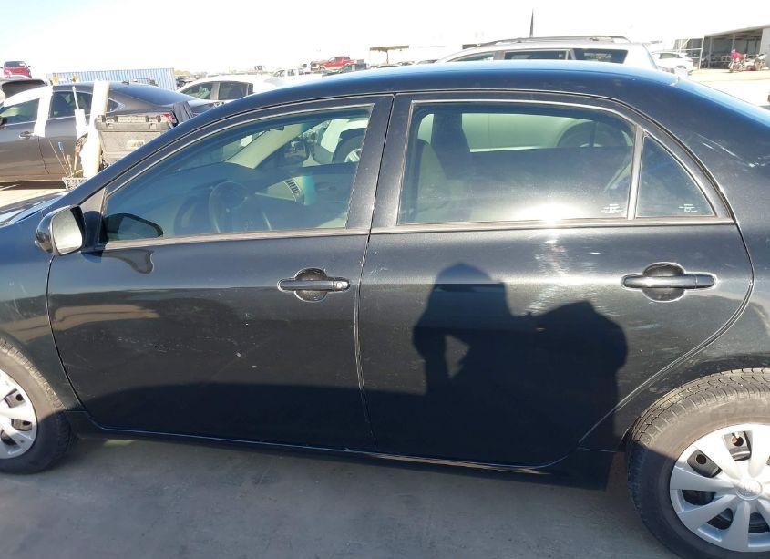 Photo 15 of 2013 Toyota Corolla L (VIN 5YFBU4EE3DP116555)