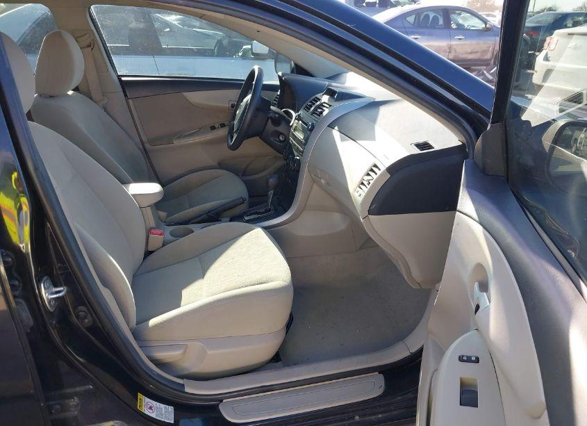 Photo 5 of 2013 Toyota Corolla L (VIN 5YFBU4EE3DP116555)