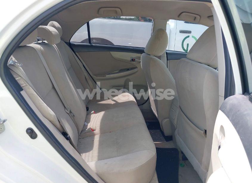 Photo 8 of 2013 Toyota Corolla LE (VIN 5YFBU4EE3DP122873)