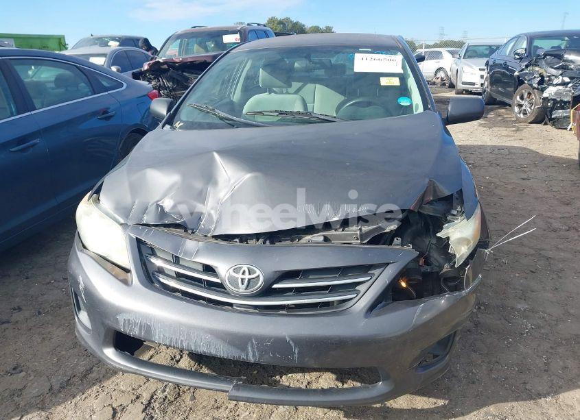 Photo 12 of 2013 Toyota Corolla LE (VIN 5YFBU4EE3DP137566)