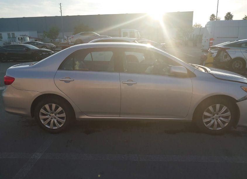 Photo 13 of 2013 Toyota Corolla LE (VIN 5YFBU4EE3DP138927)