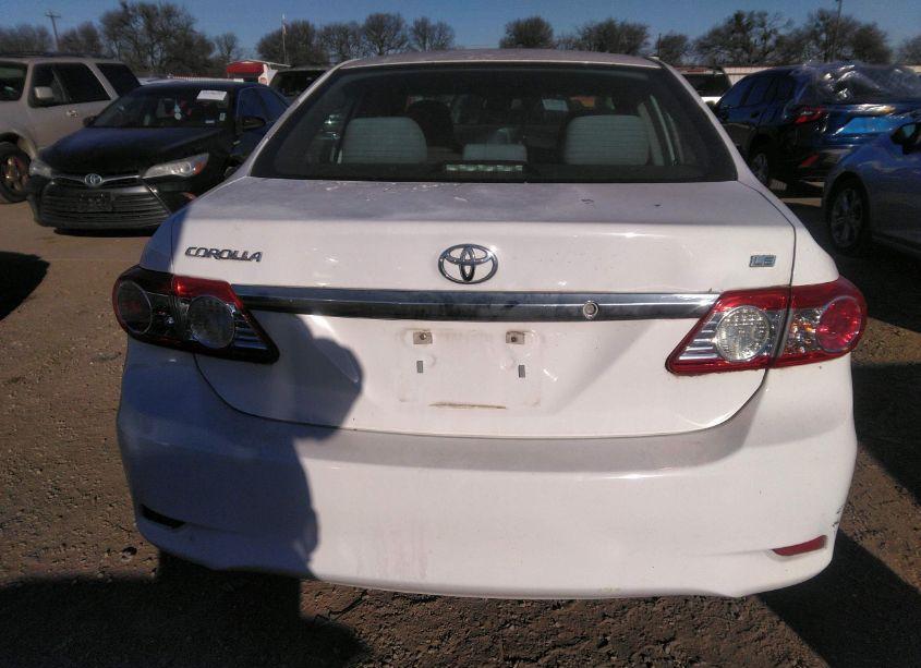 Photo 17 of 2013 Toyota Corolla LE (VIN 5YFBU4EE3DP144680)