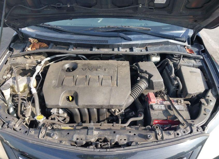 Photo 10 of 2013 Toyota Corolla LE (VIN 5YFBU4EE3DP147532)