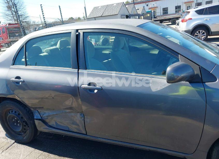 Photo 13 of 2013 Toyota Corolla LE (VIN 5YFBU4EE3DP156084)
