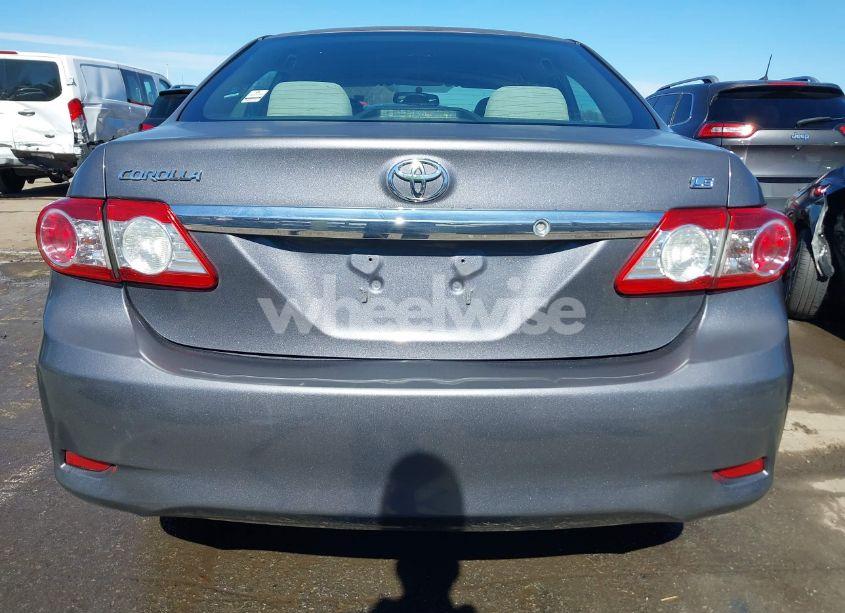 Photo 16 of 2013 Toyota Corolla LE (VIN 5YFBU4EE3DP156084)