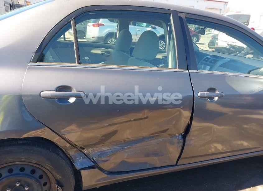 Photo 17 of 2013 Toyota Corolla LE (VIN 5YFBU4EE3DP156084)