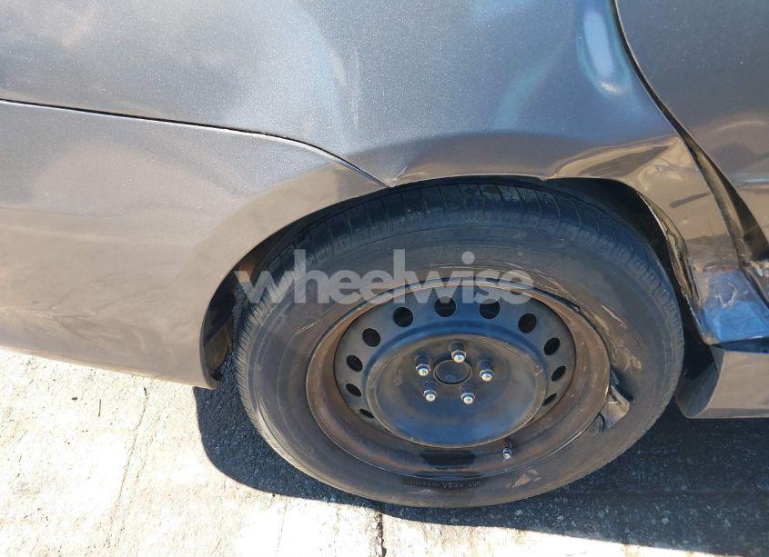 Photo 18 of 2013 Toyota Corolla LE (VIN 5YFBU4EE3DP156084)