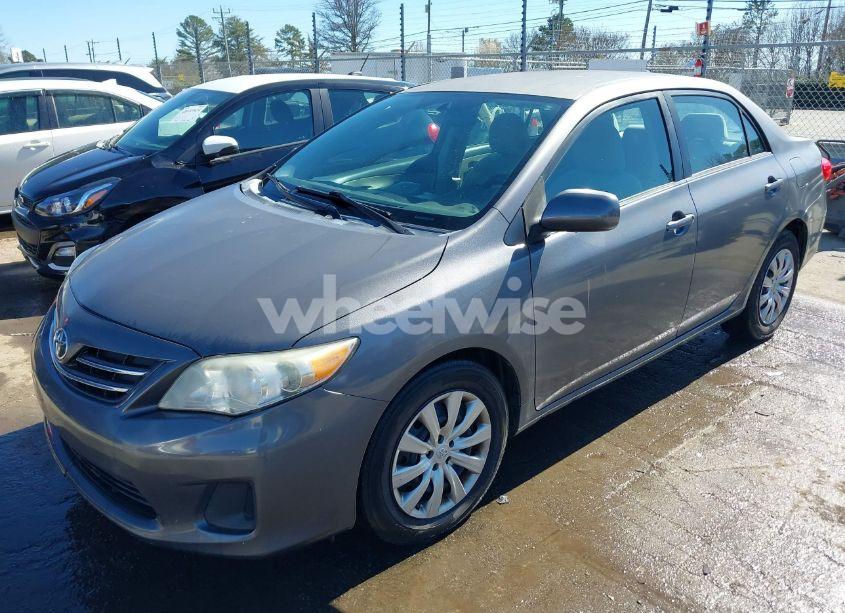 Photo 2 of 2013 Toyota Corolla LE (VIN 5YFBU4EE3DP156084)