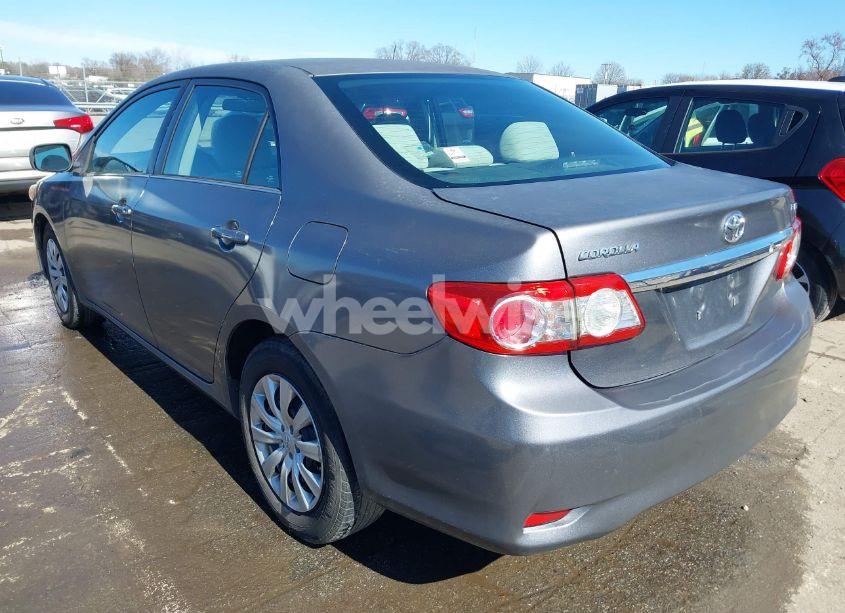 Photo 3 of 2013 Toyota Corolla LE (VIN 5YFBU4EE3DP156084)
