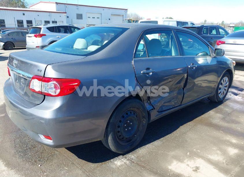Photo 4 of 2013 Toyota Corolla LE (VIN 5YFBU4EE3DP156084)