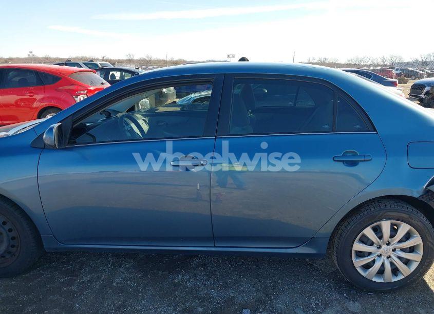Photo 14 of 2013 Toyota Corolla LE (VIN 5YFBU4EE3DP169207)