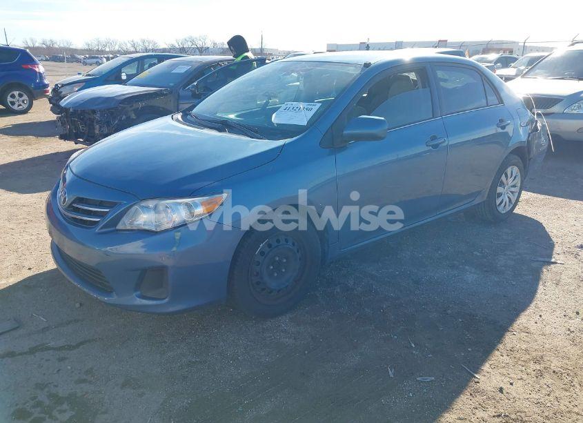 Photo 2 of 2013 Toyota Corolla LE (VIN 5YFBU4EE3DP169207)