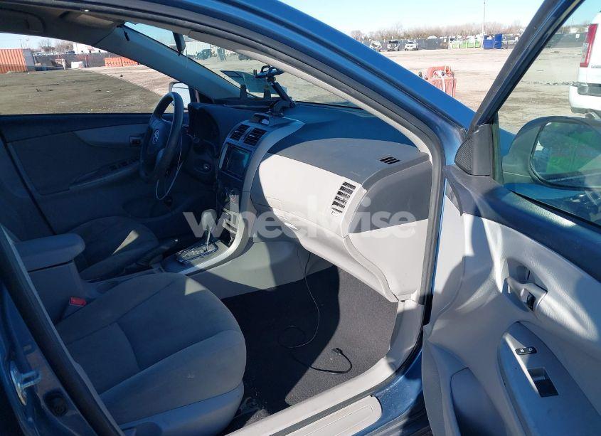 Photo 5 of 2013 Toyota Corolla LE (VIN 5YFBU4EE3DP169207)