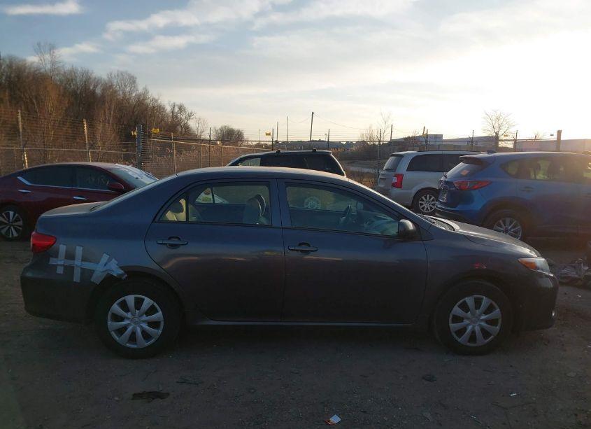 Photo 13 of 2013 Toyota Corolla L (VIN 5YFBU4EE3DP176139)