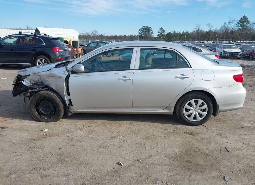 Photo 14 of 2013 Toyota Corolla L (VIN 5YFBU4EE3DP177131)