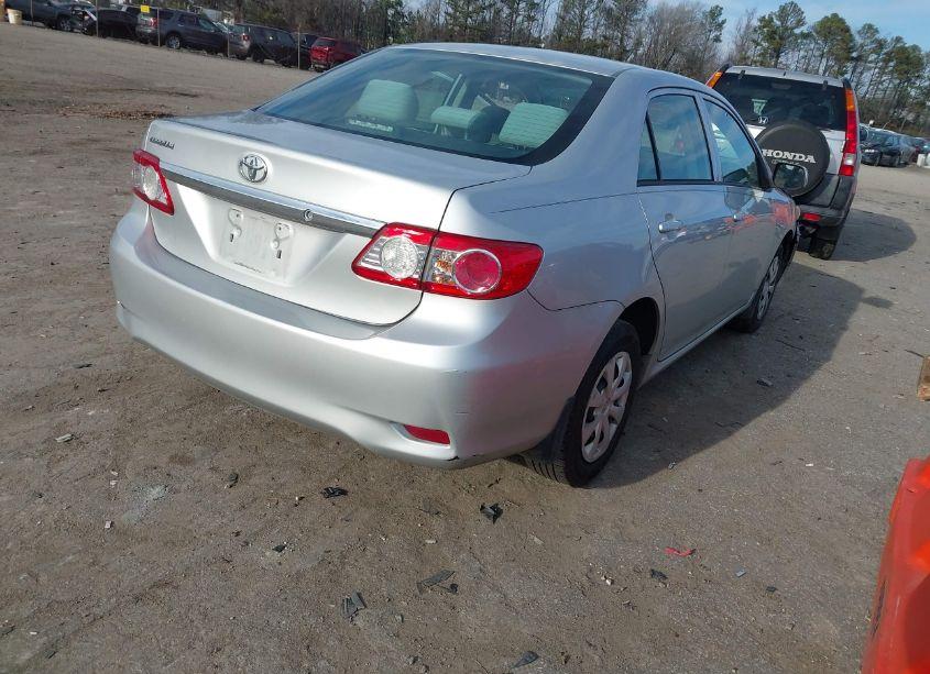 Photo 4 of 2013 Toyota Corolla L (VIN 5YFBU4EE3DP177131)