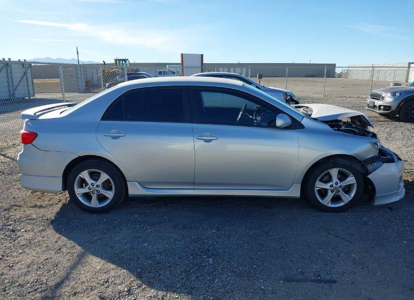Photo 13 of 2013 Toyota Corolla S (VIN 5YFBU4EE3DP179574)