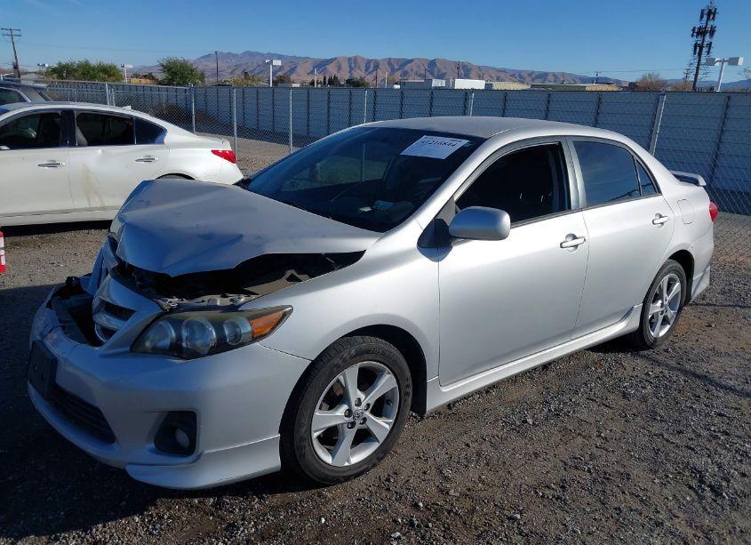 Photo 2 of 2013 Toyota Corolla S (VIN 5YFBU4EE3DP179574)