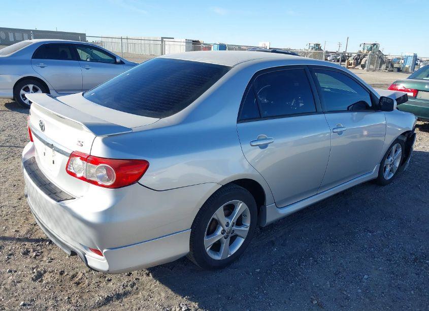 Photo 4 of 2013 Toyota Corolla S (VIN 5YFBU4EE3DP179574)