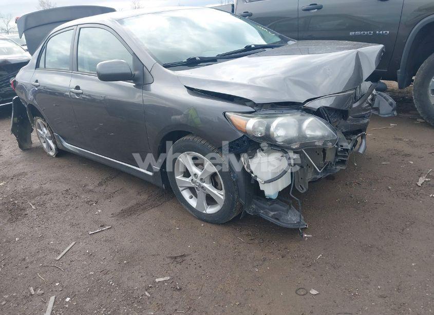 2013 Toyota Corolla S (VIN 5YFBU4EE3DP201931) main photo