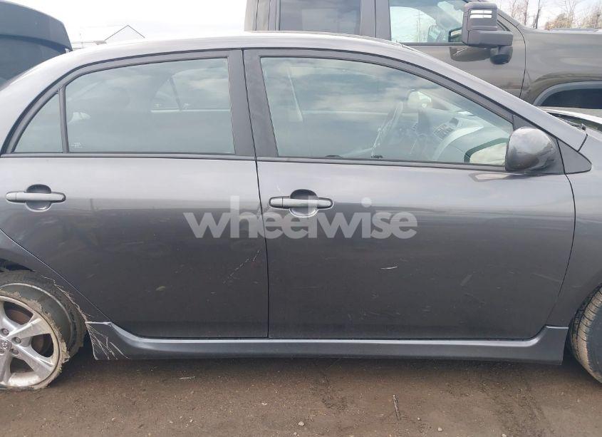 Photo 14 of 2013 Toyota Corolla S (VIN 5YFBU4EE3DP201931)