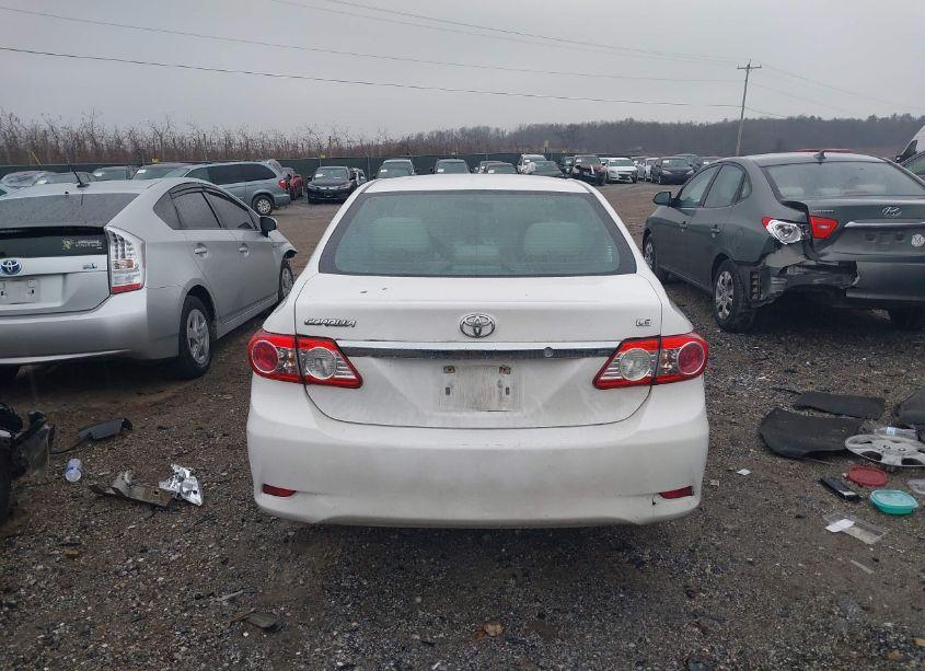 Photo 15 of 2013 Toyota Corolla LE (VIN 5YFBU4EE3DP207115)