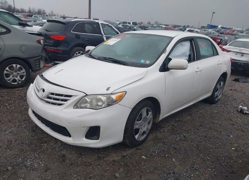 Photo 2 of 2013 Toyota Corolla LE (VIN 5YFBU4EE3DP207115)