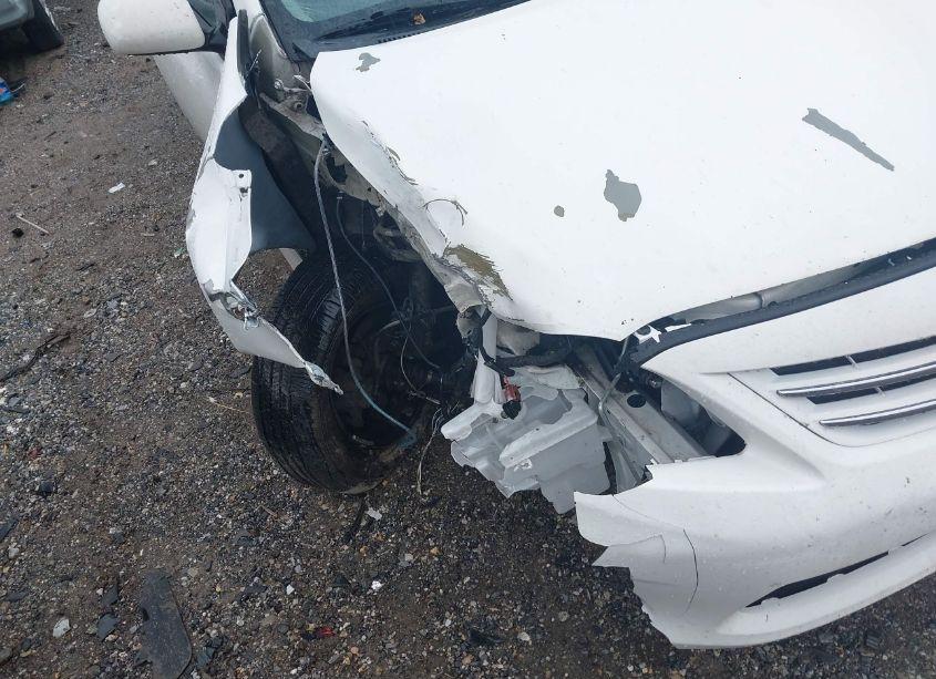 Photo 6 of 2013 Toyota Corolla LE (VIN 5YFBU4EE3DP207115)