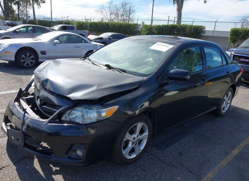 Photo 2 of 2012 Toyota Corolla LE (VIN 5YFBU4EE4CP024398)