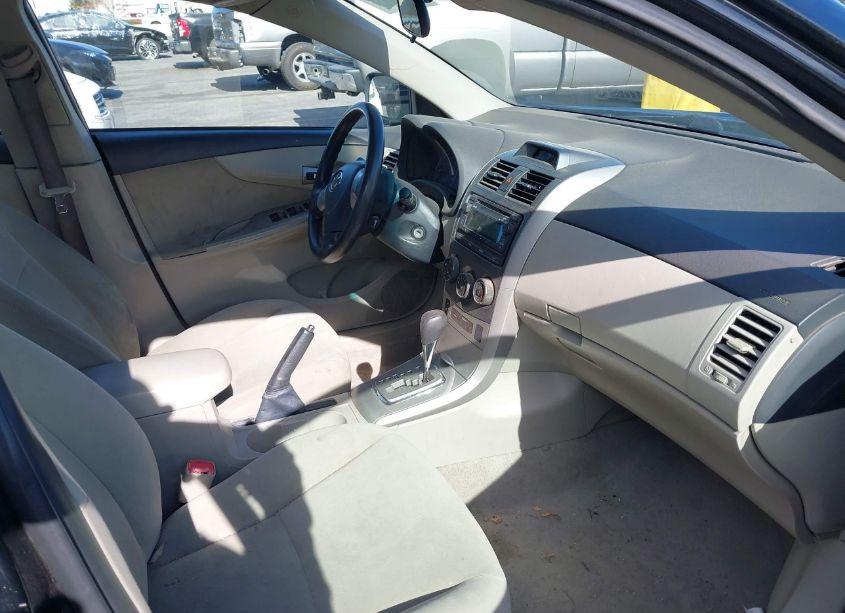 Photo 5 of 2012 Toyota Corolla LE (VIN 5YFBU4EE4CP024398)