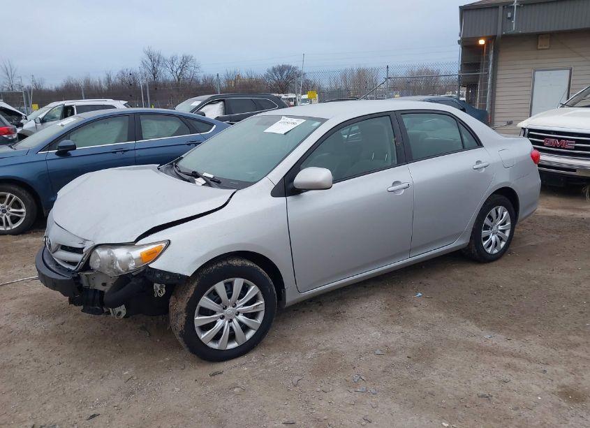 Photo 2 of 2012 Toyota Corolla LE (VIN 5YFBU4EE4CP027978)