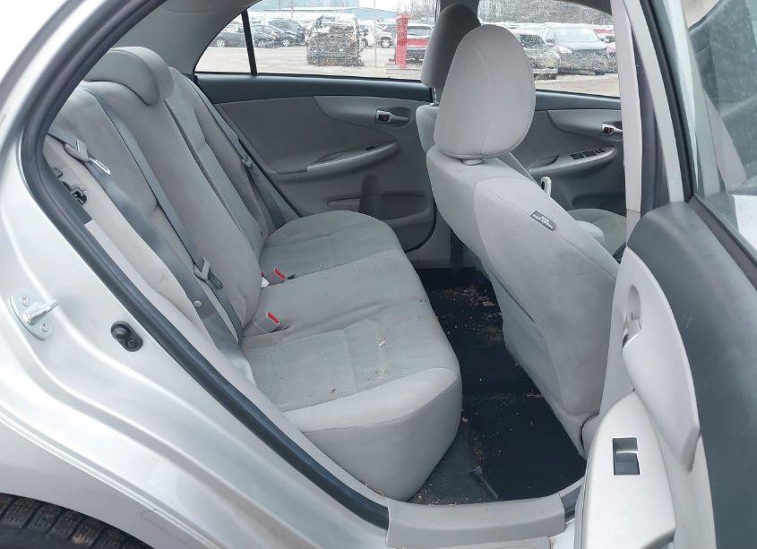 Photo 8 of 2012 Toyota Corolla LE (VIN 5YFBU4EE4CP027978)