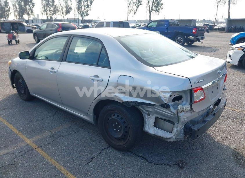 Photo 3 of 2012 Toyota Corolla LE (VIN 5YFBU4EE4CP043890)