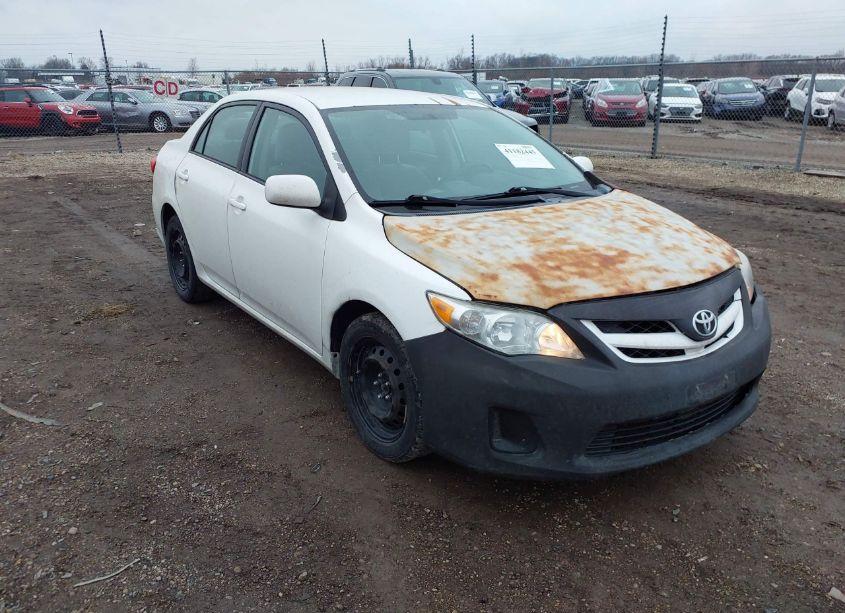 2012 Toyota Corolla LE (VIN 5YFBU4EE4CP044568) main photo