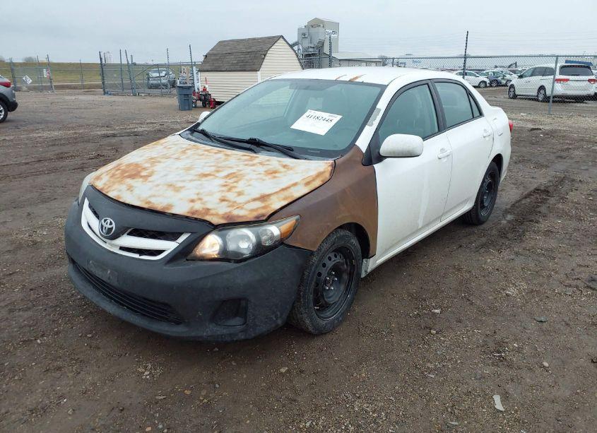 Photo 2 of 2012 Toyota Corolla LE (VIN 5YFBU4EE4CP044568)